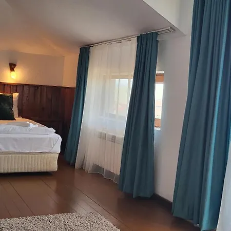 Banderitsa And Casino Отель 3*