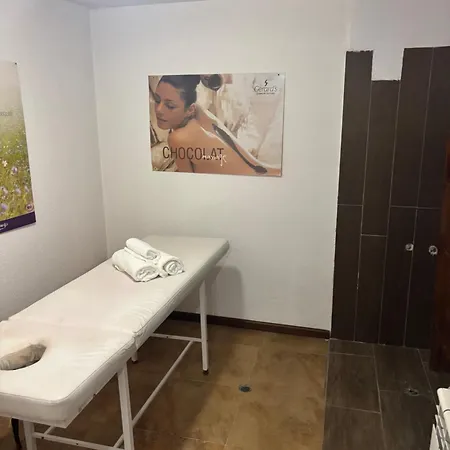 Отель Banderitsa And Casino